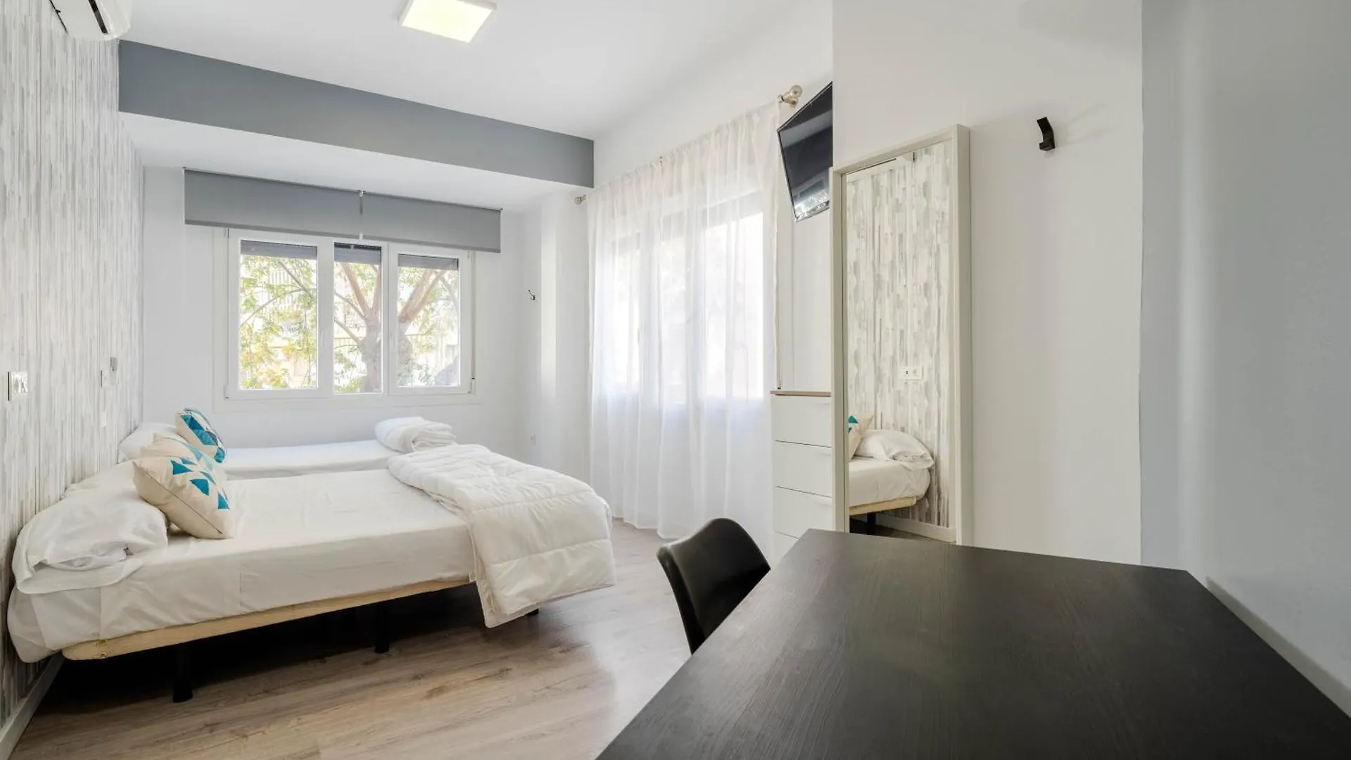 Bf Rooms Almeria Centro
