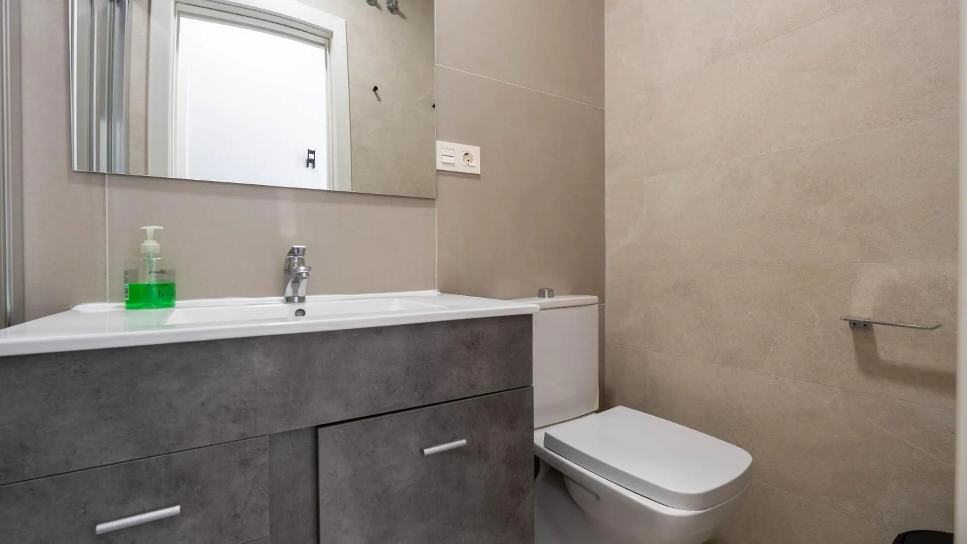 Bf Rooms Almeria Centro