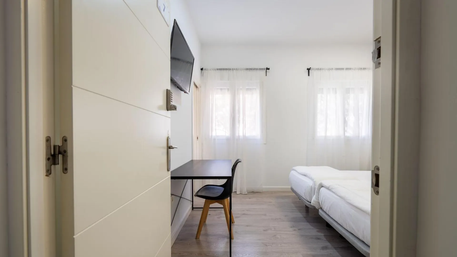 Bf Rooms Almeria Centro