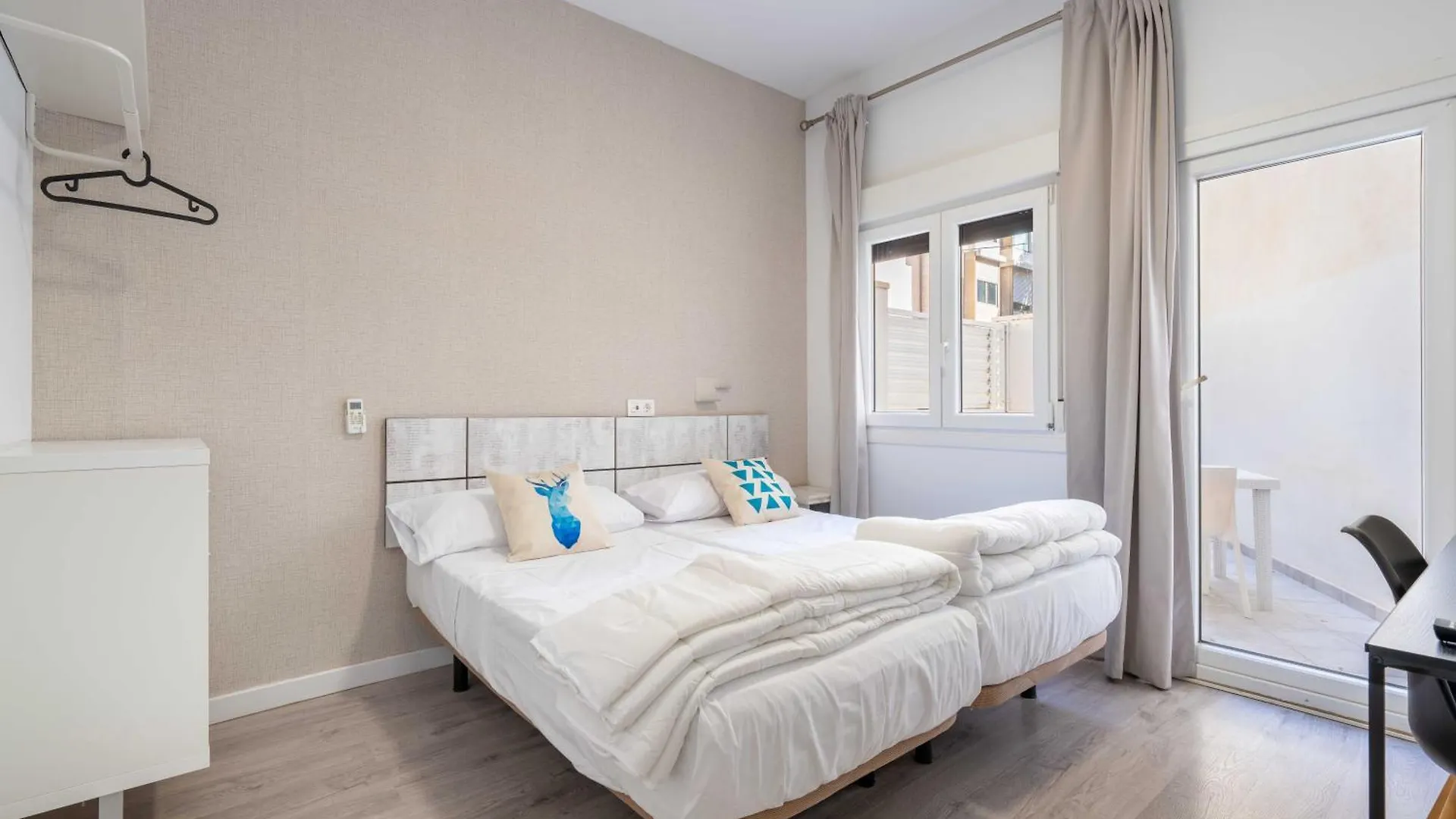 Bf Rooms Almeria Centro